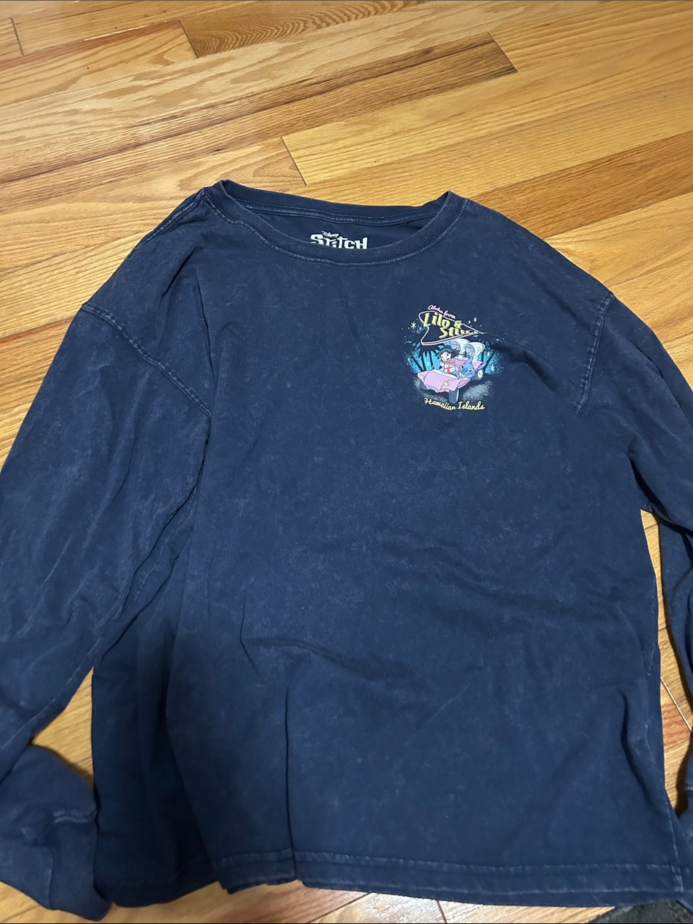 Women’s Long-Sleeve Lilo & Stitch Tee